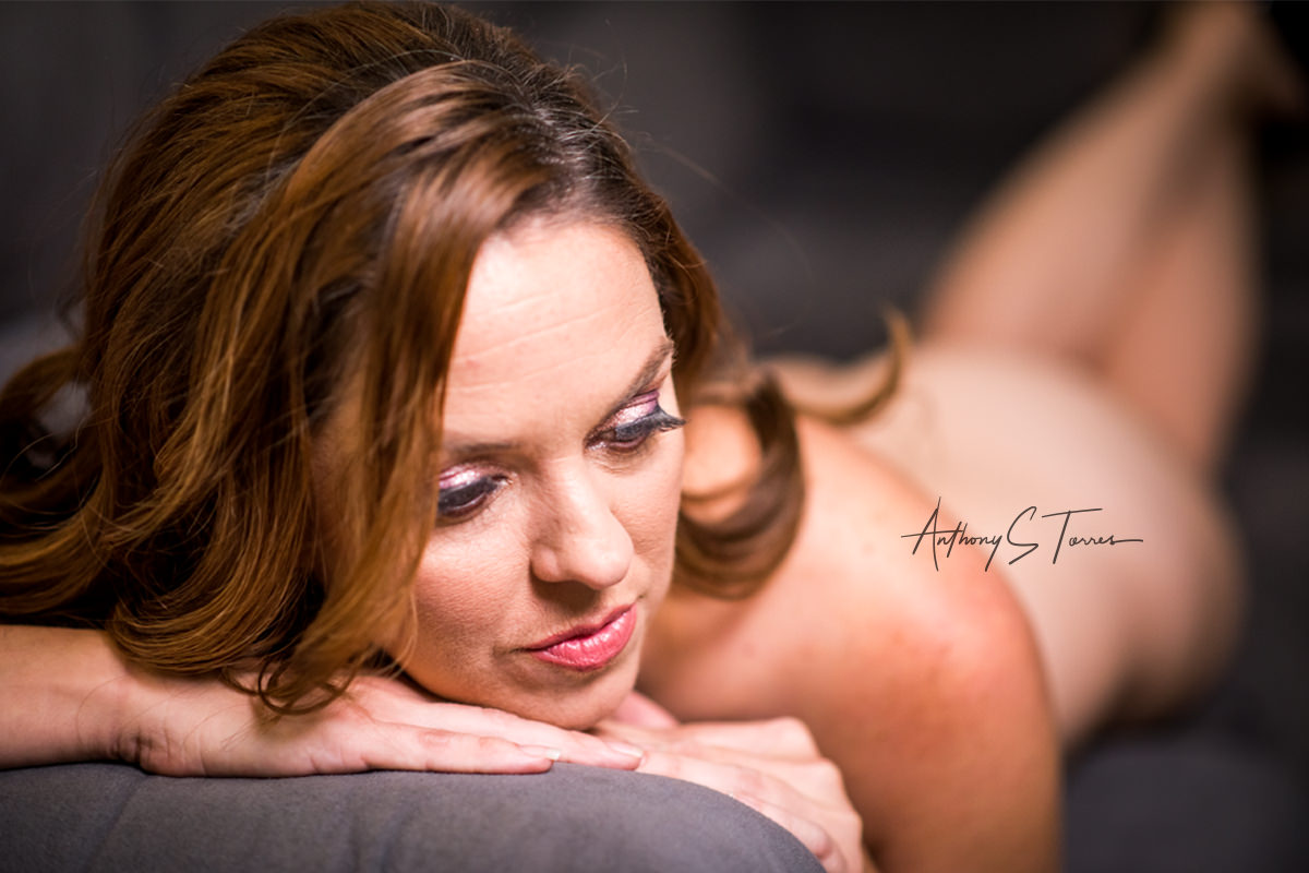Darlene L., reclining, fine art boudoir