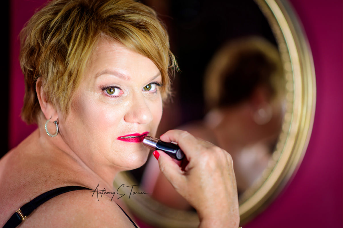 Laura M., boudoir session, vintage hotel, Wake Forest NC
